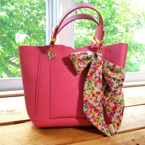 Vegan Leather Steve Madden Handbag - Picture 1 of 6